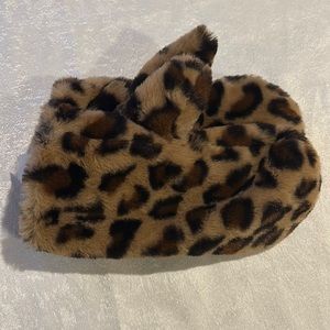 COPY - Leopard Winter Mittens